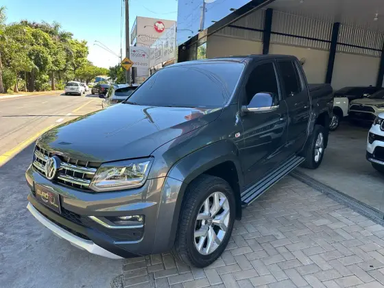 VOLKSWAGEN AMAROK 3.0 V6 TDI DIESEL HIGHLINE CD 4MOTION AUTOMÁTICO VOLKSWAGEN AMAROK 3.0 V6 TDI DIESEL HIGHLINE CD 4MOTION AUTOMÁTICO