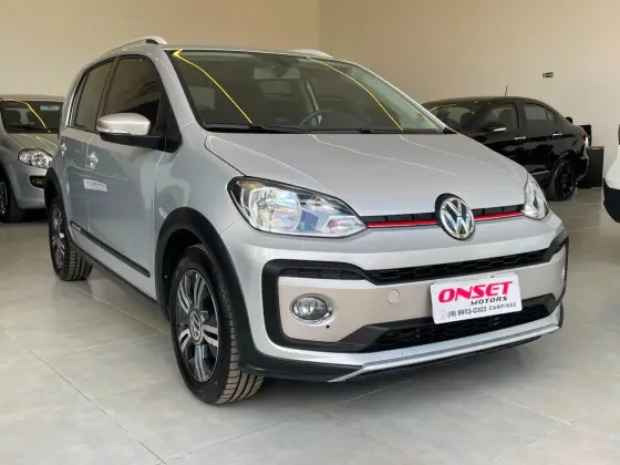 VOLKSWAGEN CROSS UP 1.0 TSI 12V FLEX 4P MANUAL VOLKSWAGEN CROSS UP 1.0 TSI 12V FLEX 4P MANUAL