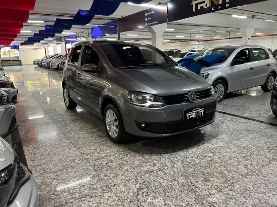 VOLKSWAGEN FOX 1.0 MI 8V FLEX 4P MANUAL VOLKSWAGEN FOX 1.0 MI 8V FLEX 4P MANUAL