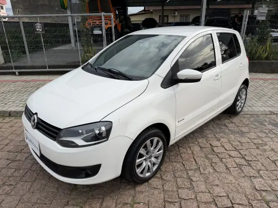 VOLKSWAGEN FOX 1.6 MI 8V FLEX 4P MANUAL VOLKSWAGEN FOX 1.6 MI 8V FLEX 4P MANUAL