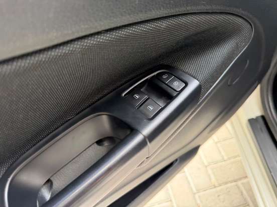 VOLKSWAGEN-GOL-2018