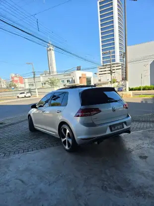 VOLKSWAGEN-GOLF-2.0 TSI GTI 16V TURBO GASOLINA 4P AUTOMÁTICO VOLKSWAGEN-GOLF-2015