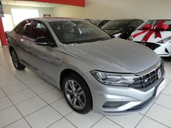 VOLKSWAGEN JETTA 1.4 250 TSI TOTAL FLEX R-LINE TIPTRONIC VOLKSWAGEN JETTA 1.4 250 TSI TOTAL FLEX R-LINE TIPTRONIC