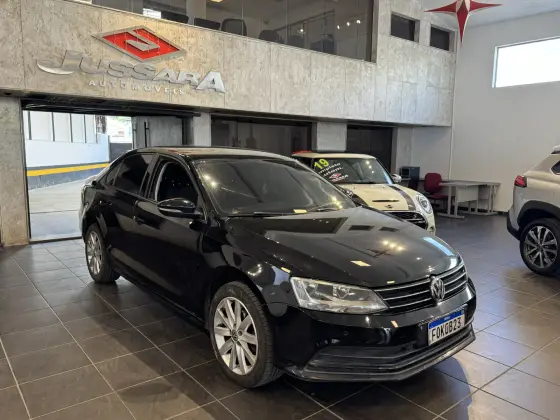 VOLKSWAGEN JETTA 2.0 COMFORTLINE FLEX 4P TIPTRONIC VOLKSWAGEN JETTA 2.0 COMFORTLINE FLEX 4P TIPTRONIC