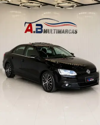 VOLKSWAGEN JETTA 2.0 TSI HIGHLINE 211CV GASOLINA 4P TIPTRONIC VOLKSWAGEN JETTA 2.0 TSI HIGHLINE 211CV GASOLINA 4P TIPTRONIC