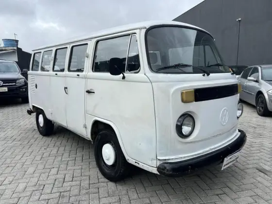 VOLKSWAGEN KOMBI 1.6 STD 8V ÁLCOOL 3P MANUAL VOLKSWAGEN KOMBI 1.6 STD 8V ÁLCOOL 3P MANUAL