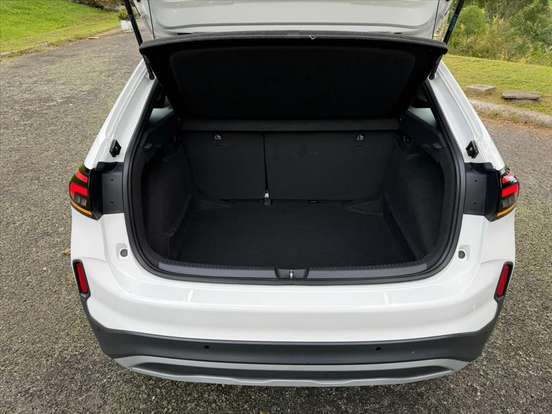 VOLKSWAGEN-NIVUS-1.0 200 TSI TOTAL FLEX HIGHLINE AUTOMÁTICO VOLKSWAGEN-NIVUS-2025
