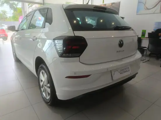 VOLKSWAGEN-POLO-2024