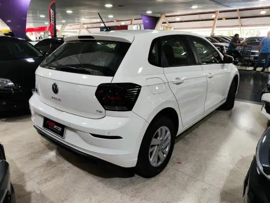 VOLKSWAGEN-POLO-2023