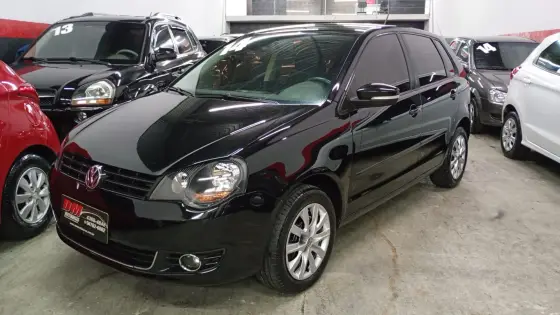 VOLKSWAGEN POLO 1.6 MI BLUEMOTION 8V FLEX 4P MANUAL VOLKSWAGEN POLO 1.6 MI BLUEMOTION 8V FLEX 4P MANUAL