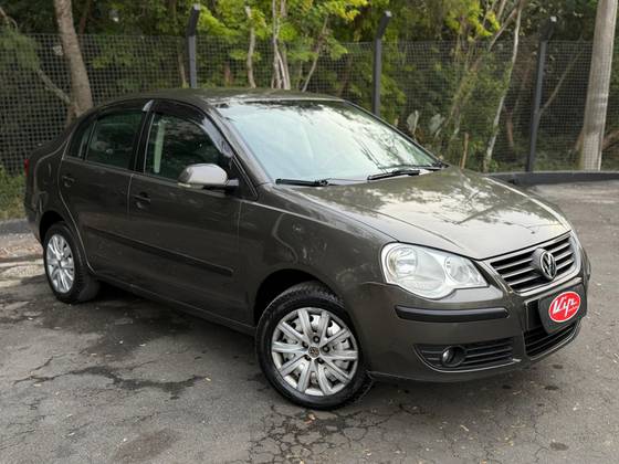 VOLKSWAGEN POLO SEDAN 1.6 MI COMFORTLINE 8V FLEX 4P AUTOMATIZADO