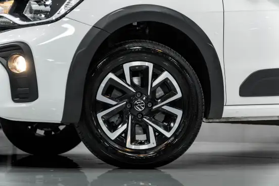 VOLKSWAGEN-SAVEIRO-2024