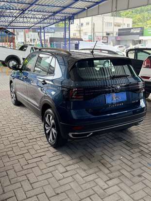VOLKSWAGEN-T-CROSS-2023