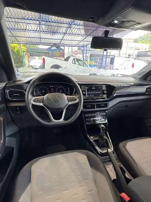 VOLKSWAGEN-T-CROSS-2023