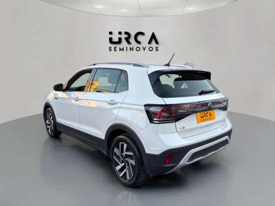 VOLKSWAGEN-T-CROSS-2024