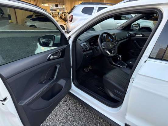 VOLKSWAGEN-T-CROSS-2024
