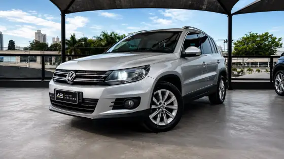 VOLKSWAGEN TIGUAN 2.0 TSI 16V TURBO GASOLINA 4P TIPTRONIC VOLKSWAGEN TIGUAN 2.0 TSI 16V TURBO GASOLINA 4P TIPTRONIC