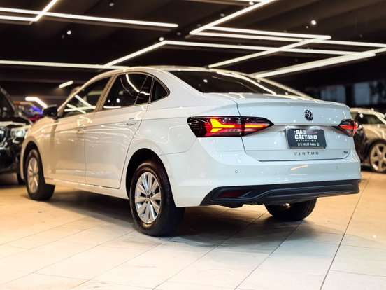 VOLKSWAGEN-VIRTUS-2024
