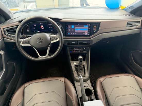 VOLKSWAGEN-VIRTUS-2023