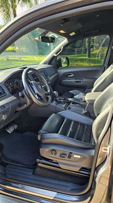 VOLKSWAGEN-AMAROK-2022