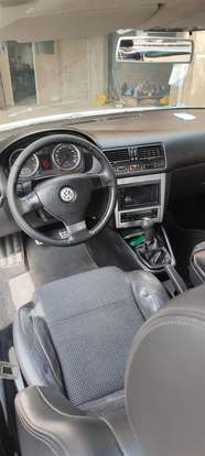 VOLKSWAGEN-GOLF-2010