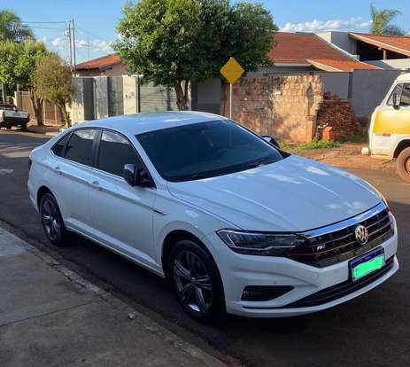 VOLKSWAGEN-JETTA-2020