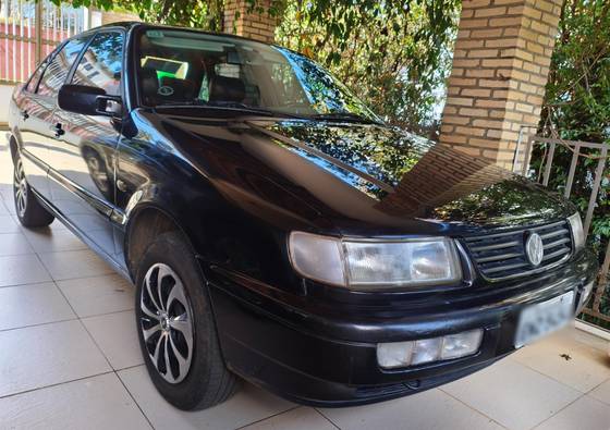 VOLKSWAGEN PASSAT 2.0 GL 8V GASOLINA 4P MANUAL