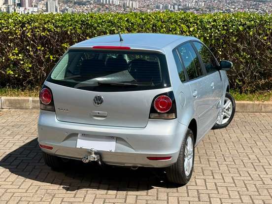 VOLKSWAGEN-POLO-1.6 MI 8V FLEX 4P MANUAL VOLKSWAGEN-POLO-2011