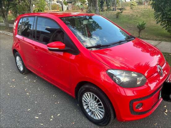 VOLKSWAGEN-UP-2016