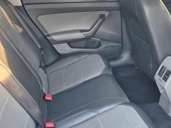 VOLKSWAGEN-VIRTUS-1.0 200 TSI HIGHLINE AUTOMÁTICO VOLKSWAGEN-VIRTUS-2019