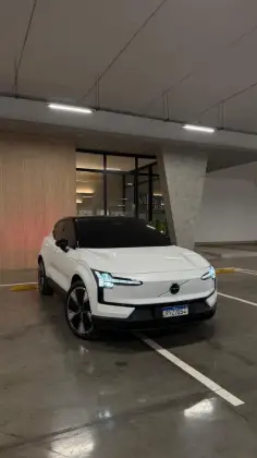 VOLVO EX30 69 KW ELÉTRICO ULTRA