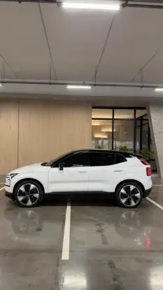 VOLVO-EX30-2024