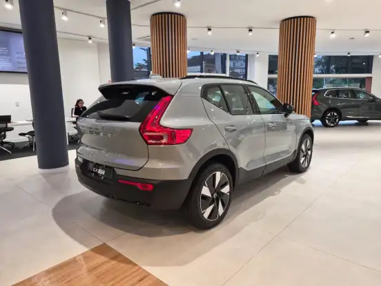 VOLVO-EX40-P6 RECHARGE ELECTRIC PLUS VOLVO-EX40-2026