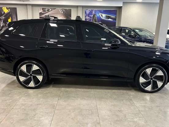 VOLVO-EX90-P8 RECHARGE TWIN ELECTRIC PERFORMANCE ULTRA AWD VOLVO-EX90-2025