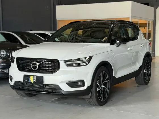VOLVO XC40 1.5 T5 RECHARGE R-DESIGN GEARTRONIC