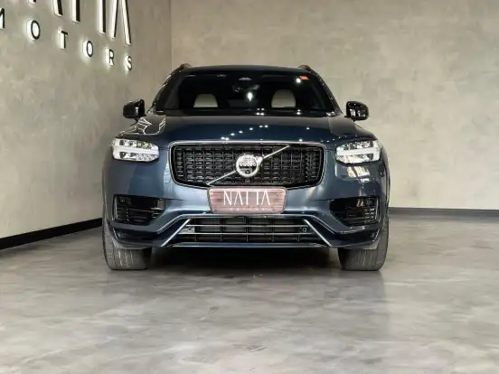VOLVO-XC90-2023