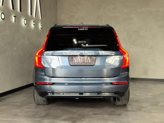 VOLVO-XC90-2023