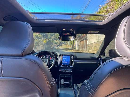 VOLVO-XC40-1.5 T5 RECHARGE R-DESIGN GEARTRONIC VOLVO-XC40-2020