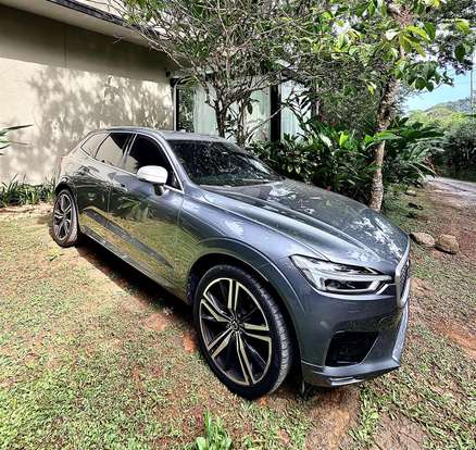 VOLVO-XC60-2.0 T5 GASOLINA R-DESIGN AWD GEARTRONIC VOLVO-XC60-2017