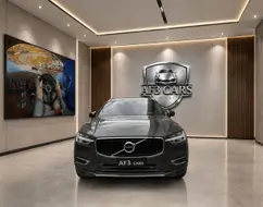 VOLVO XC60 2.0 T8 HYBRID MOMENTUM AWD GEARTRONIC VOLVO XC60 2.0 T8 HYBRID MOMENTUM AWD GEARTRONIC