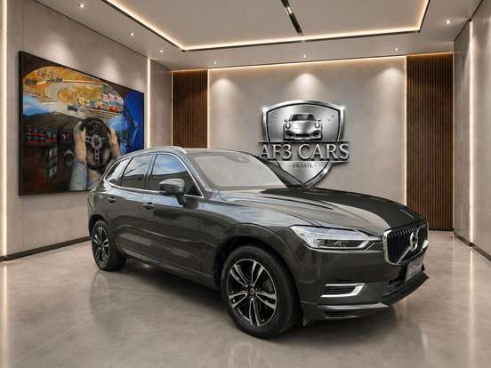 VOLVO-XC60-2020