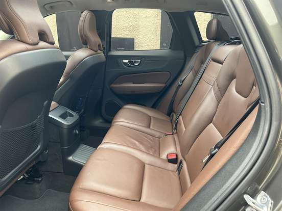 VOLVO-XC60-2.0 T8 HYBRID MOMENTUM AWD GEARTRONIC VOLVO-XC60-2020