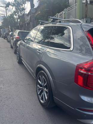 VOLVO-XC90-2017