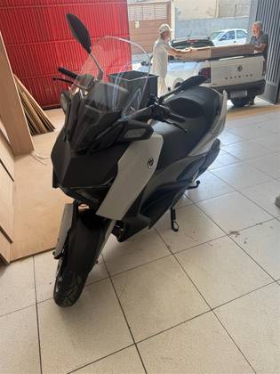 YAMAHA XMAX 250 CONNECTED ABS 