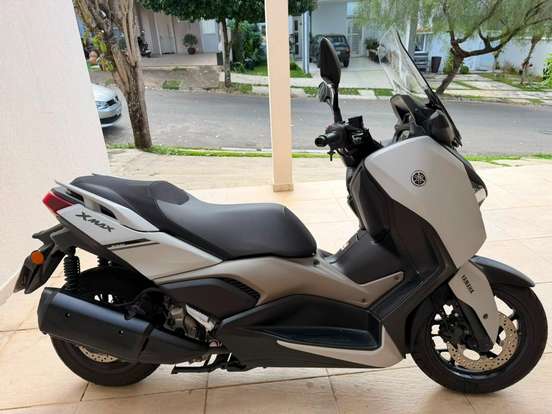 YAMAHA-XMAX 250 CONNECTED ABS-2025