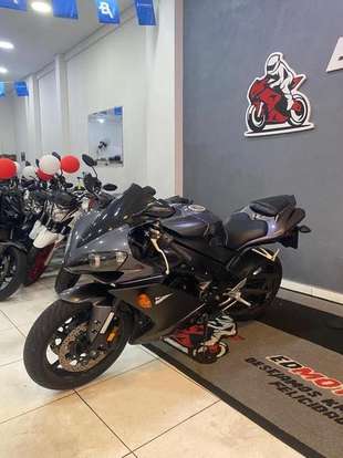 YAMAHA-YZF R1-2007