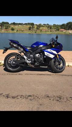 YAMAHA YZF R1 