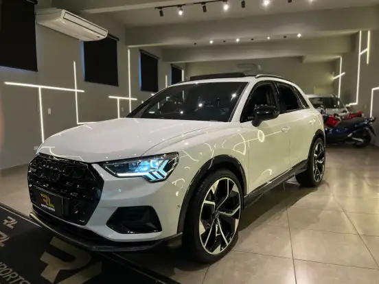 AUDI-Q3-2019
