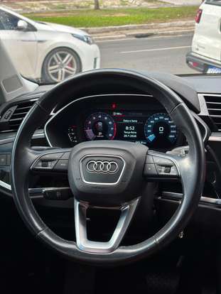 AUDI-Q3-2020