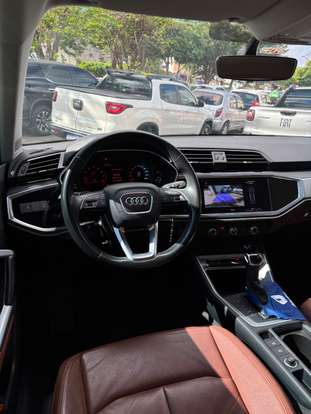 AUDI-Q3-2020
